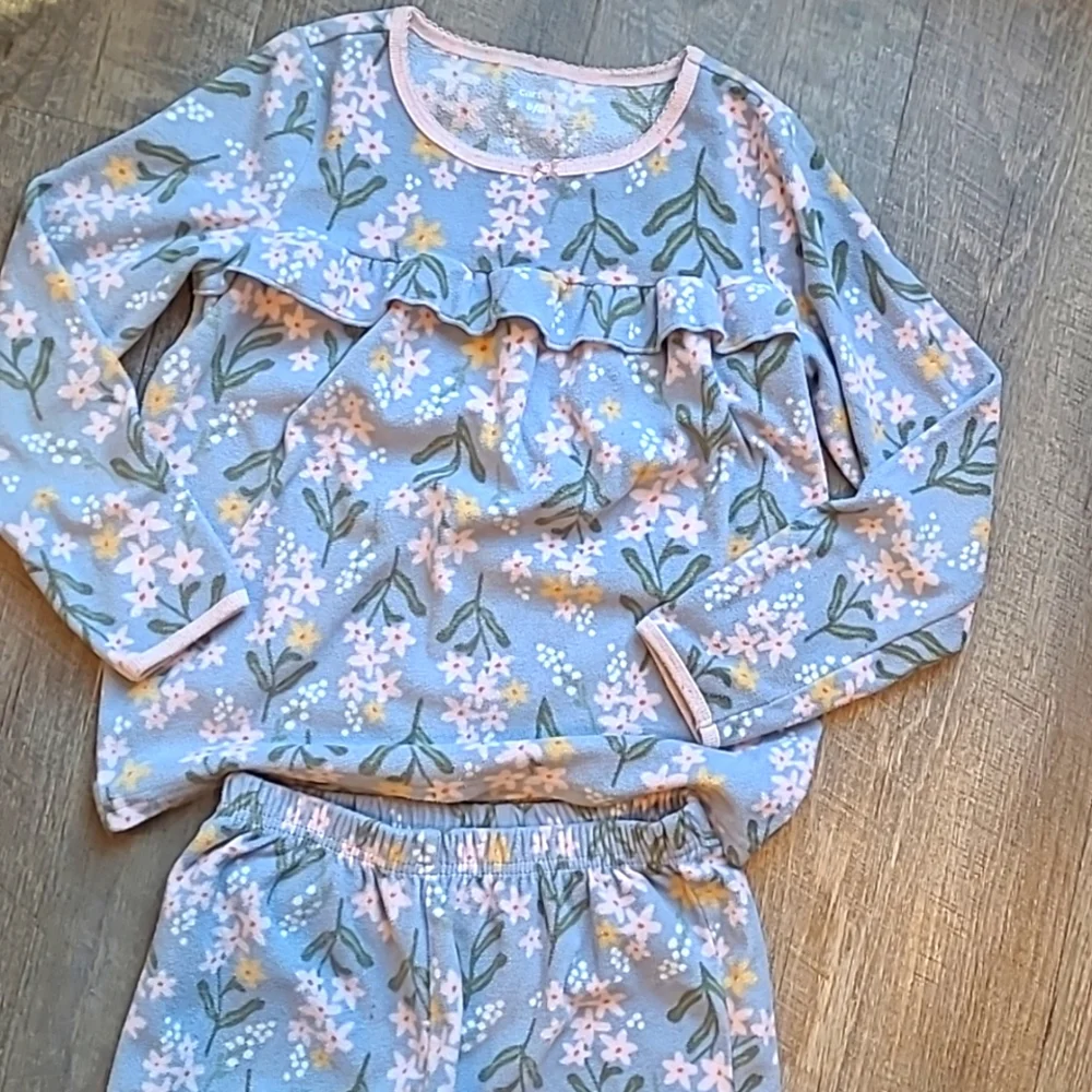 Carter's 4pc PJ Size 8 girls 🐰 bunny